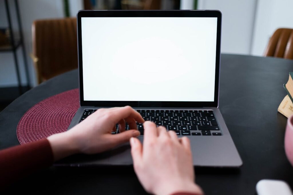 Locação de notebook RJ como funciona o serviço no Rio de Janeiro e quando contratar