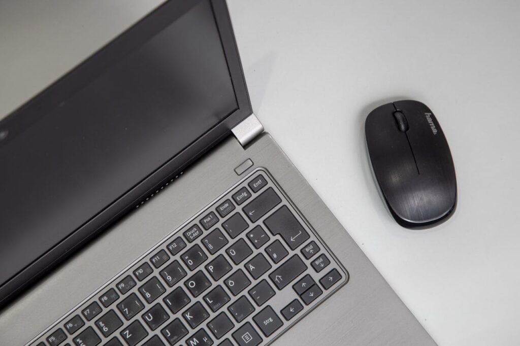 Locação de notebook preço quanto custa e o que influencia no valor